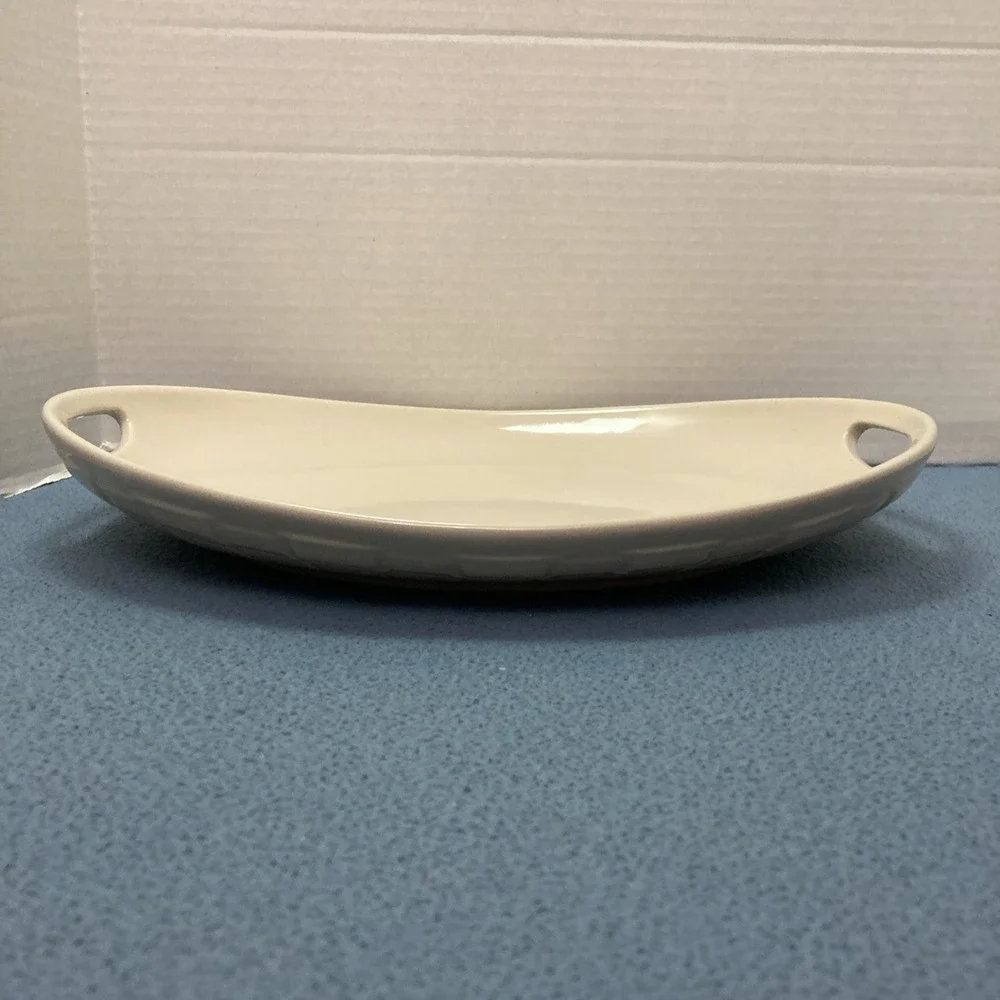 Longaberger Pottery Woven Traditions Ivory Contour Serving Platter w/Handles